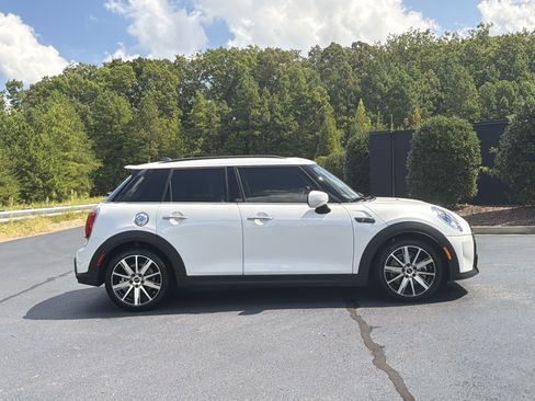 Used 2024 MINI Cooper S w/ Signature Upholstery Package FWD image 5