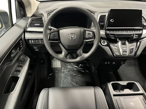 New 2026 Honda Odyssey Touring image 24