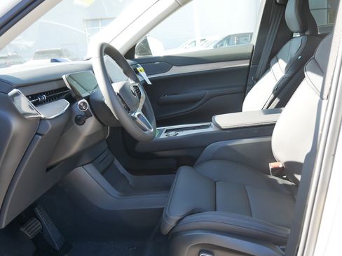 New 2026 Volvo EX90 Plus AWD/4WD image 5