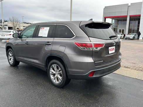 Used 2014 Toyota Highlander Plus image 3