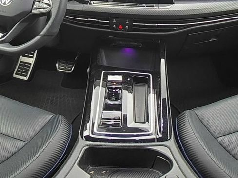 Used 2024 Volkswagen Golf R AWD/4WD image 21