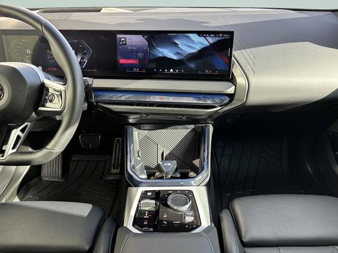 Used 2025 BMW X3 M50 w/ Premium Package image 32