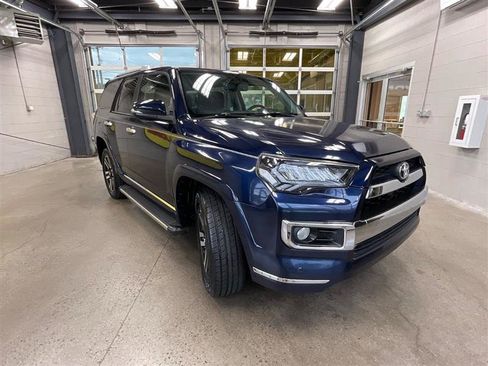 Used 2015 Toyota 4Runner Limited AWD/4WD image 7