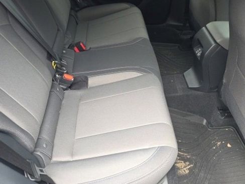 Used 2025 Subaru Crosstrek 2.0i Premium image 12