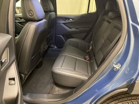 New 2026 Chevrolet Equinox LT w/ Convenience Package II AWD/4WD image 16