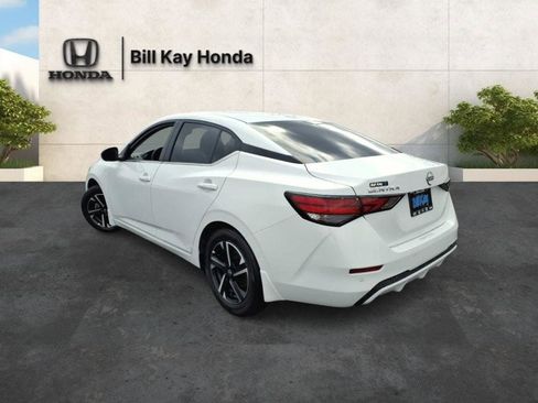 Used 2025 Nissan Sentra SV FWD image 6