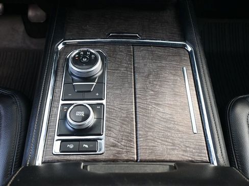 Used 2019 Ford Expedition Limited w/ Equipment Group 301A image 15