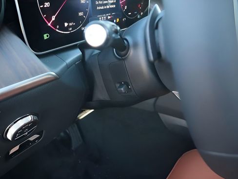 New 2026 Mercedes-Benz GLC 300 GLC 300 image 32