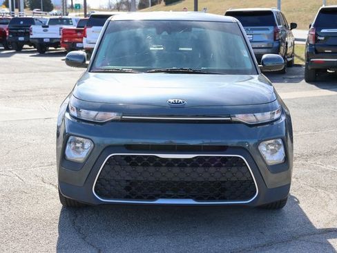 Used 2020 Kia Soul S image 2