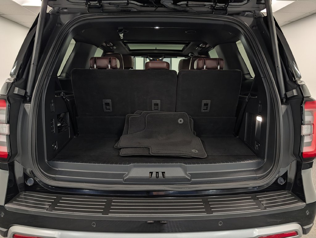 Used 2022 Ford Expedition Limited AWD/4WD image 29