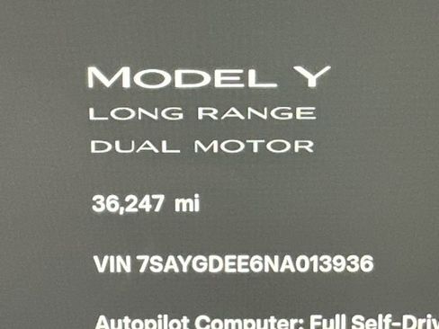 Used 2022 Tesla Model Y Long Range image 28