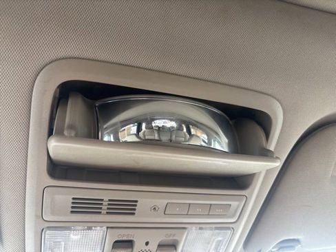 Used 2015 Honda Odyssey Touring Elite image 65