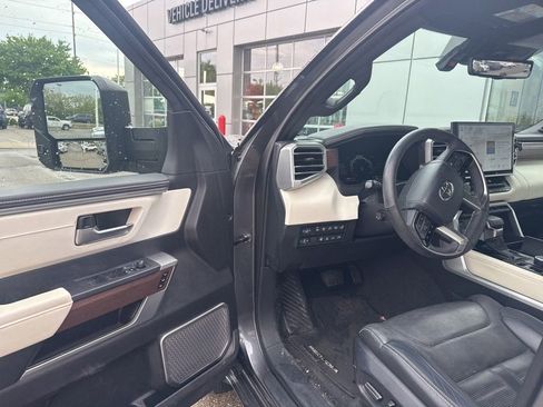 Used 2023 Toyota Sequoia Capstone AWD/4WD image 25