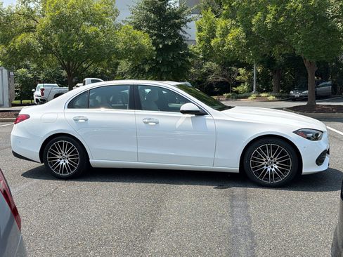 Used 2024 Mercedes-Benz C 300 4MATIC Sedan image 8