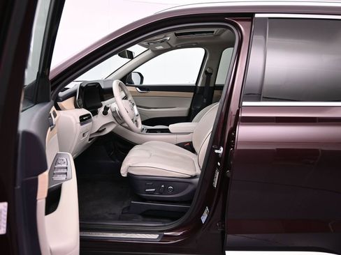 Used 2024 Hyundai Palisade Limited image 23