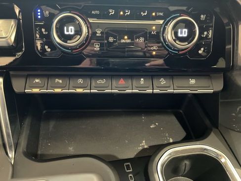 Certified 2023 GMC Sierra 1500 Denali w/ Denali Reserve Package AWD/4WD image 17