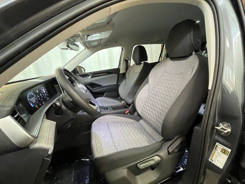 New 2026 Volkswagen Tiguan S FWD image 10