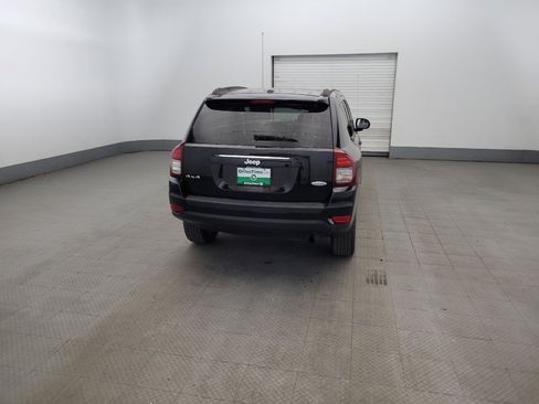 Used 2016 Jeep Compass Latitude AWD/4WD image 7