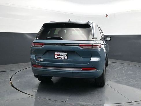 New 2026 Jeep Grand Cherokee Limited AWD/4WD image 8
