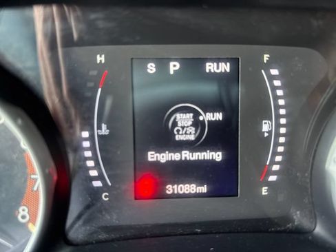 Used 2021 Jeep Compass Latitude w/ Sun and Sound Group FWD image 13