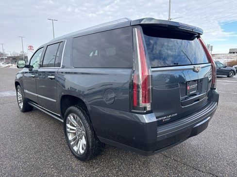 Used 2020 Cadillac Escalade ESV Premium Luxury w/ LPO, Radiant Package image 10