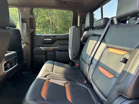 Used 2020 GMC Sierra 1500 AT4 w/ Off-Road Performance Package AWD/4WD image 19