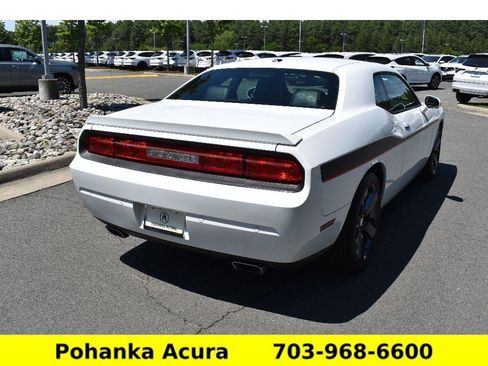 Used 2014 Dodge Challenger R/T Plus RWD image 7