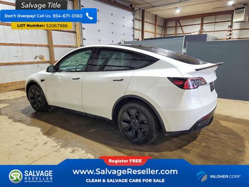 Used 2025 Tesla Model Y Long Range AWD/4WD image 3