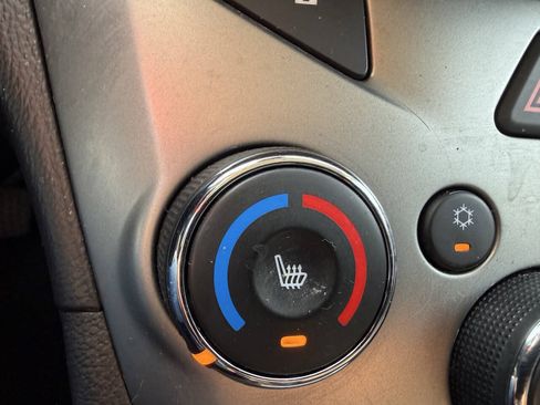 Used 2013 Chevrolet Sonic LTZ FWD image 18