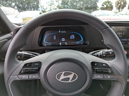 New 2026 Hyundai Elantra Limited FWD image 23