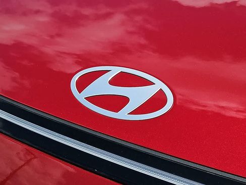 Used 2025 Hyundai Kona SEL FWD image 31
