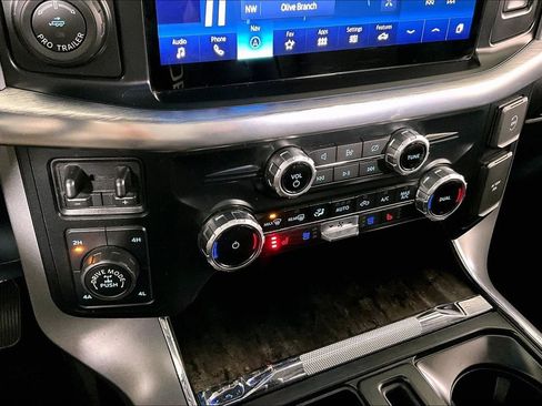 Used 2023 Ford F150 Lariat w/ Max Trailer Tow Package image 32