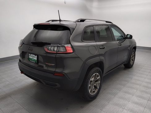 Used 2020 Jeep Cherokee Trailhawk w/ Cold Weather Group AWD/4WD image 9