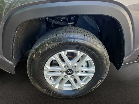 Used 2025 Toyota Tundra SR5 w/ SR5 Premium Package AWD/4WD image 41