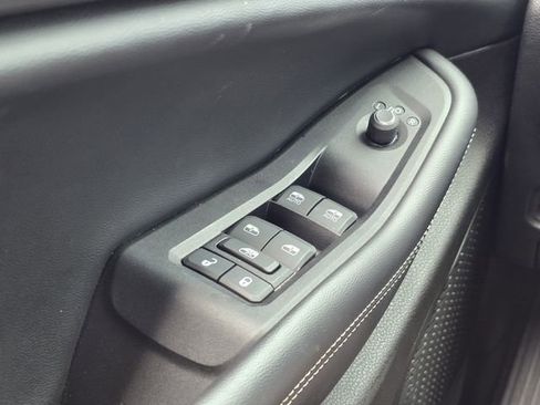 Used 2023 Jeep Grand Cherokee L Laredo RWD image 16