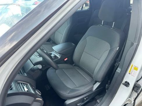 Used 2019 Ford Explorer XLT w/ Equipment Group 201A AWD/4WD image 9