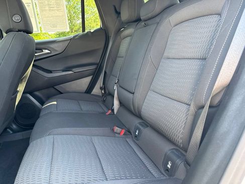 Used 2026 Chevrolet Equinox LT AWD/4WD image 27