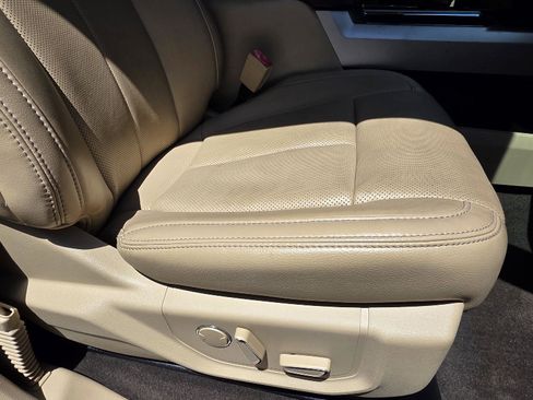 Used 2018 Ford F150 Lariat image 27