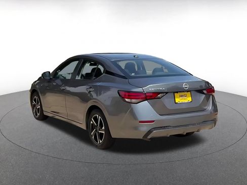 Used 2025 Nissan Sentra SV FWD image 11