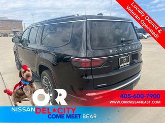Used 2023 Jeep Wagoneer L Series II AWD/4WD video 3