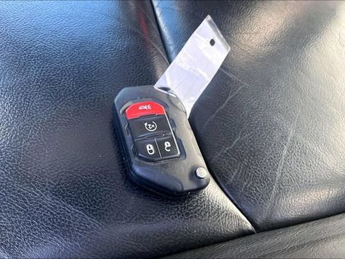 Used 2018 Jeep Wrangler Unlimited Rubicon AWD/4WD image 11
