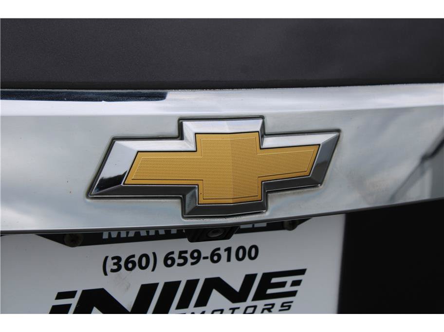 Used 2015 Chevrolet Traverse LT w/ Style and Technology Package FWD image 32
