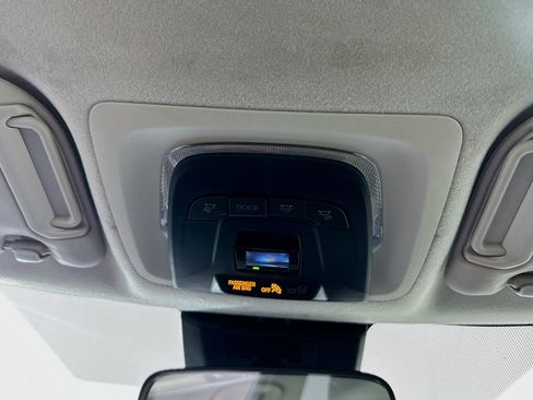 Used 2024 Toyota Corolla LE image 18