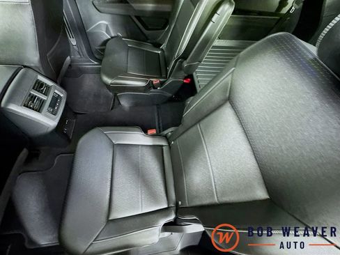 Used 2023 Volkswagen Atlas SE image 25