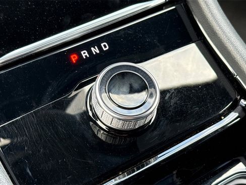 Used 2021 Jeep Grand Cherokee L Laredo image 31