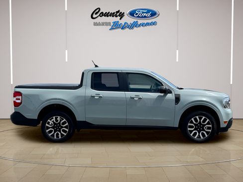 Used 2024 Ford Maverick Lariat FWD image 5