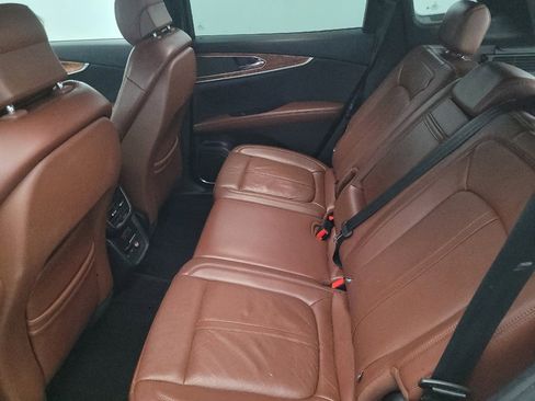 Used 2017 Lincoln MKX Reserve w/ Driver Assistance Package image 18