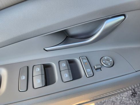 New 2026 Hyundai Elantra Sport image 28