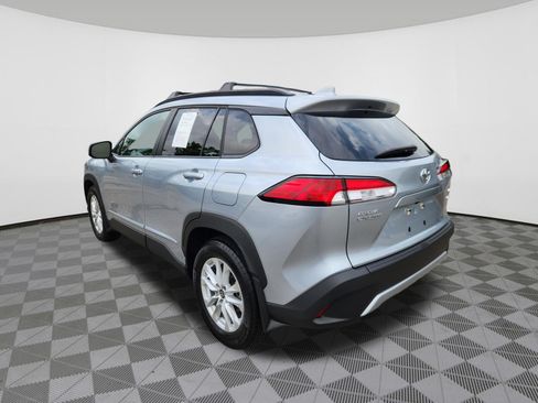 Used 2023 Toyota Corolla Cross LE w/ Moonroof Package AWD/4WD image 3