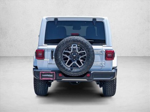 New 2026 Jeep Wrangler Unlimited Sahara AWD/4WD image 8
